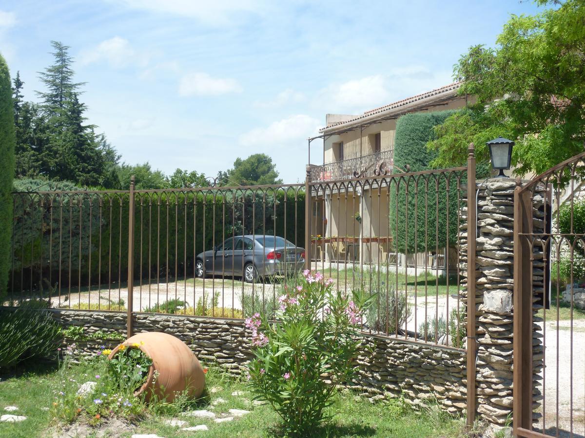 Hotel Font De Lauro Saumane-de-Vaucluse Bagian luar foto